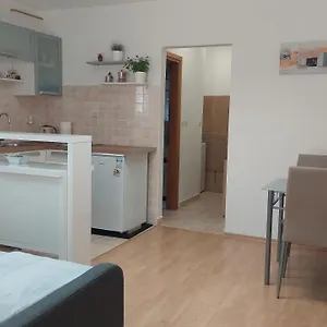 https://studio-seven.pula-hotels.org