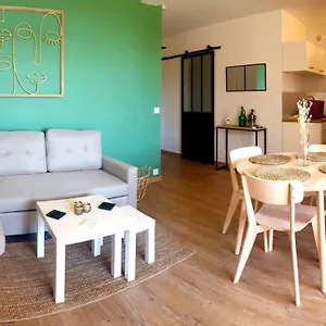 https://au-balcon-dazur-parking-climatisation.fr-provencehotel.com