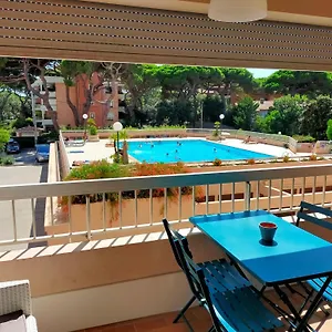 https://leflamantduport.fr-provencehotel.com